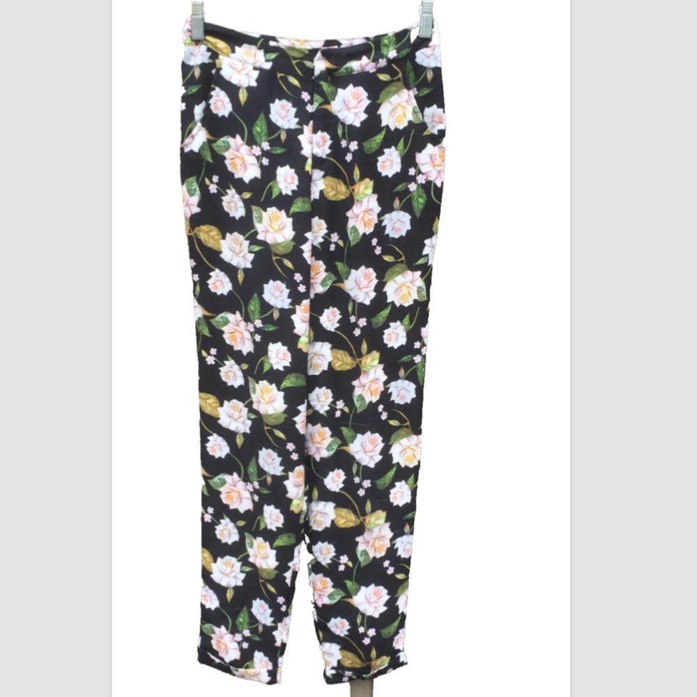 Missguided Floral Cuffed Pants